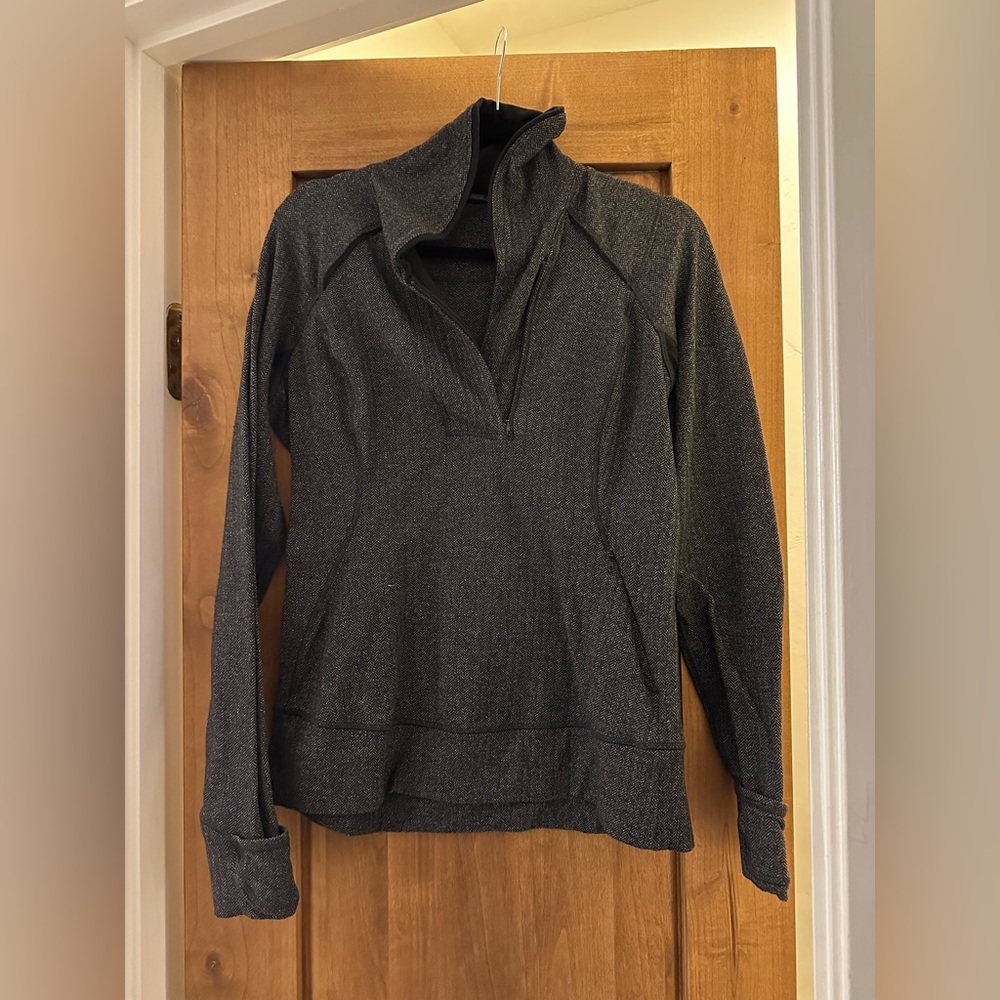 Lululemon top size 8 or 10 not listed
